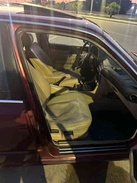 للبيع🛑
بي ام 1990  ✅
525 محرك مفتوح جديد كير عادي جديد✅
تبريد ثلج✅
طخم صدر امامي خلفي جديد✅
تواير اربعه جدد ✅
هزة جديدة وسنوية لل2030 ✅
رقم اربيل دولي شرط التحويل✅
اعتذر عن المراوس والتقسيط🛑

السعر 43 مجال قليل 
***********
***********
