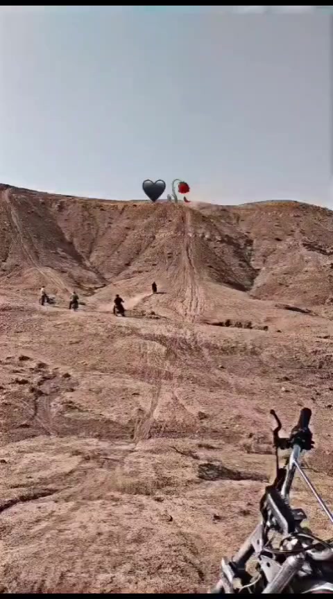 مكينة 250 مكينة معمرة كامل معدل 160 ايرانى اصلي الدراجة فول من شلعة الى معدل ينافس القفاز يعني اطارح وية السيارات 
سعرهه 450 و بيهه مجال مكاني كلار


**إذا كنت صاحب هذا الإعلان وتريد حذفه لأي سبب، رجاءا أرسل رسالة إلى الدعم الفني**