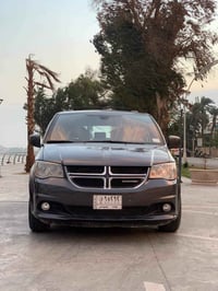 دوج كرفان 2019 للبيع حادث امامي نص مواصفات بغداد 07709999112 170$