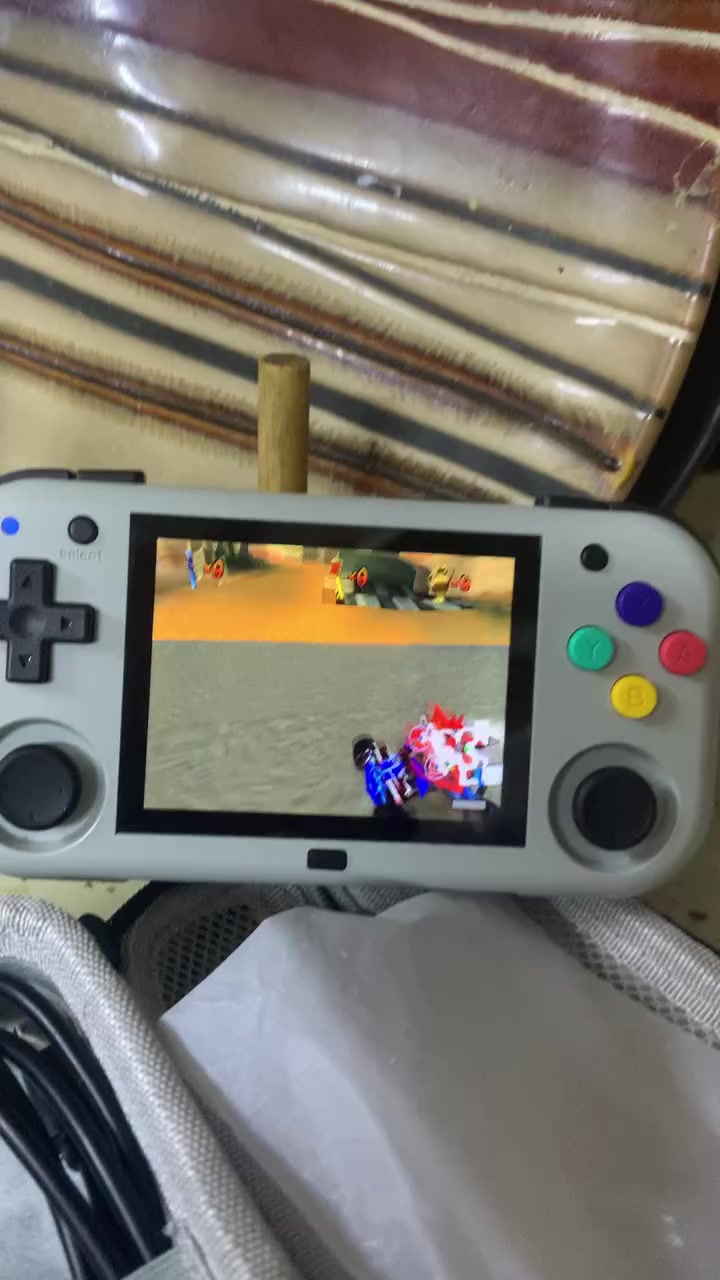 السلام عليكم جهاز العاب بهالشكل يخبل بلي فول


**إذا كنت صاحب هذا الإعلان وتريد حذفه لأي سبب، رجاءا أرسل رسالة إلى الدعم الفني**