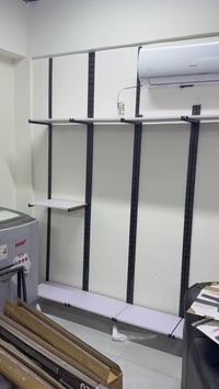 عندي رفوف للبيع مثل ما موضح بالصوره ارتفاع 240 العرض لو 10 لو 11 متر ا...