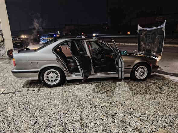 السلام عليكم بي ام 544 مكينه 8V شرط السياره   كلها شرط والسياره رقم اربيل باسمي سياره بنزين وغاز منظومه اصليه سياره برقي واحد ما يعوزها سياره متواجده داخل الموصل السعر 75 وبيها مجال قليل *********** الاسيا ***********
