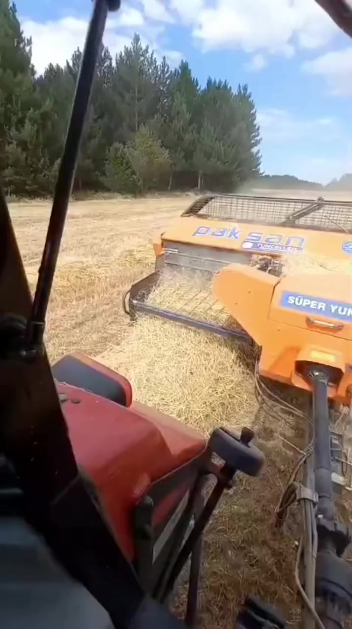 BEST SELLER MACHINE !!!
SUPER YUNUS - SMALL SQUARE BALER MACHINE
By PAKSAN 

Contact ;
+90 543 114 8314 - And Whats upp-Telgramm
tuncercerrah@paksanmakina.com.tr

#PAKSAN #GALLIGNANI #Baler #squarebaler #baler #roundbaler #прессподборщик #пресс #Животноводство #Mixer #feedmixer #agriculture #harvester #forageharvester #forage #silage #maize #packing  #TURKIYE #Yemkarma #Silaj #Bale #mixerwagon #Farming #CowFeeding #TMR #DairyFarming #Dairy #кормораздатчик #корова


**إذا كنت صاحب هذا الإعلان وتريد حذفه لأي سبب، رجاءا أرسل رسالة إلى الدعم الفني**
