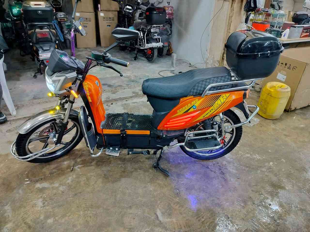 سلام عليكم للبيع هارلي نو كوري ام أر 6بطاريات فول كله عل فحص 
بصمه تشغيل عن بعد السعر 650وبي مجال 
***********
***********
