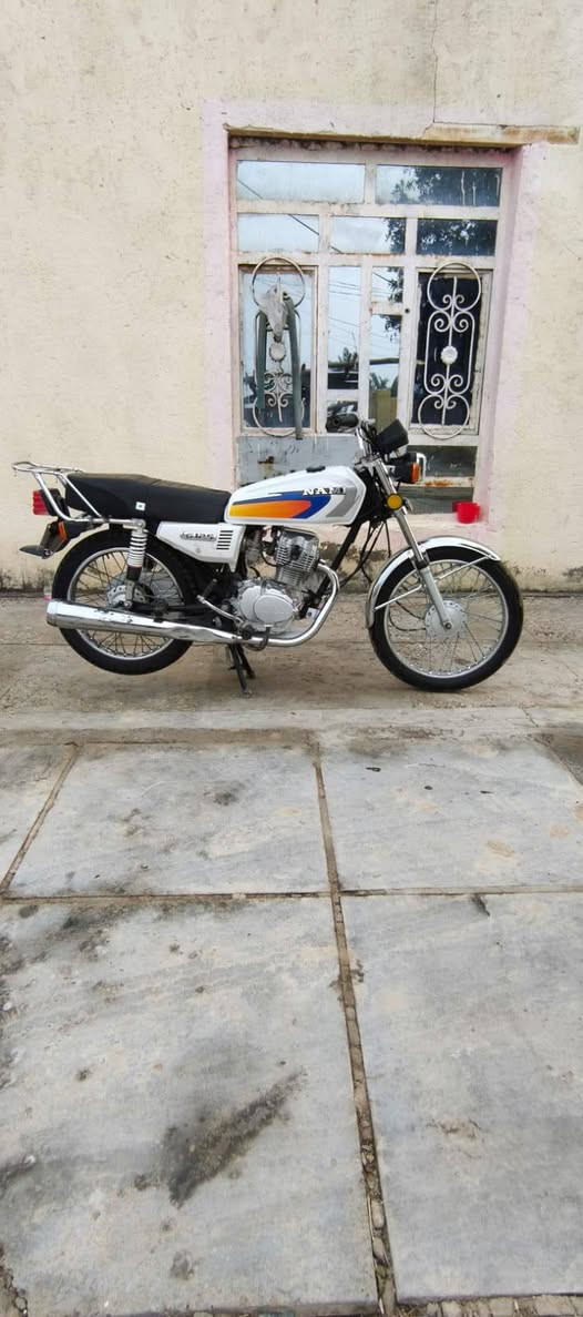 سلام عليكم دراجه للبيع فول مواصفات وراق اصولي موديل 23دراجه احله من صوره مكان شطره سعر 900شراي تصل ‏‪***********‬‏
