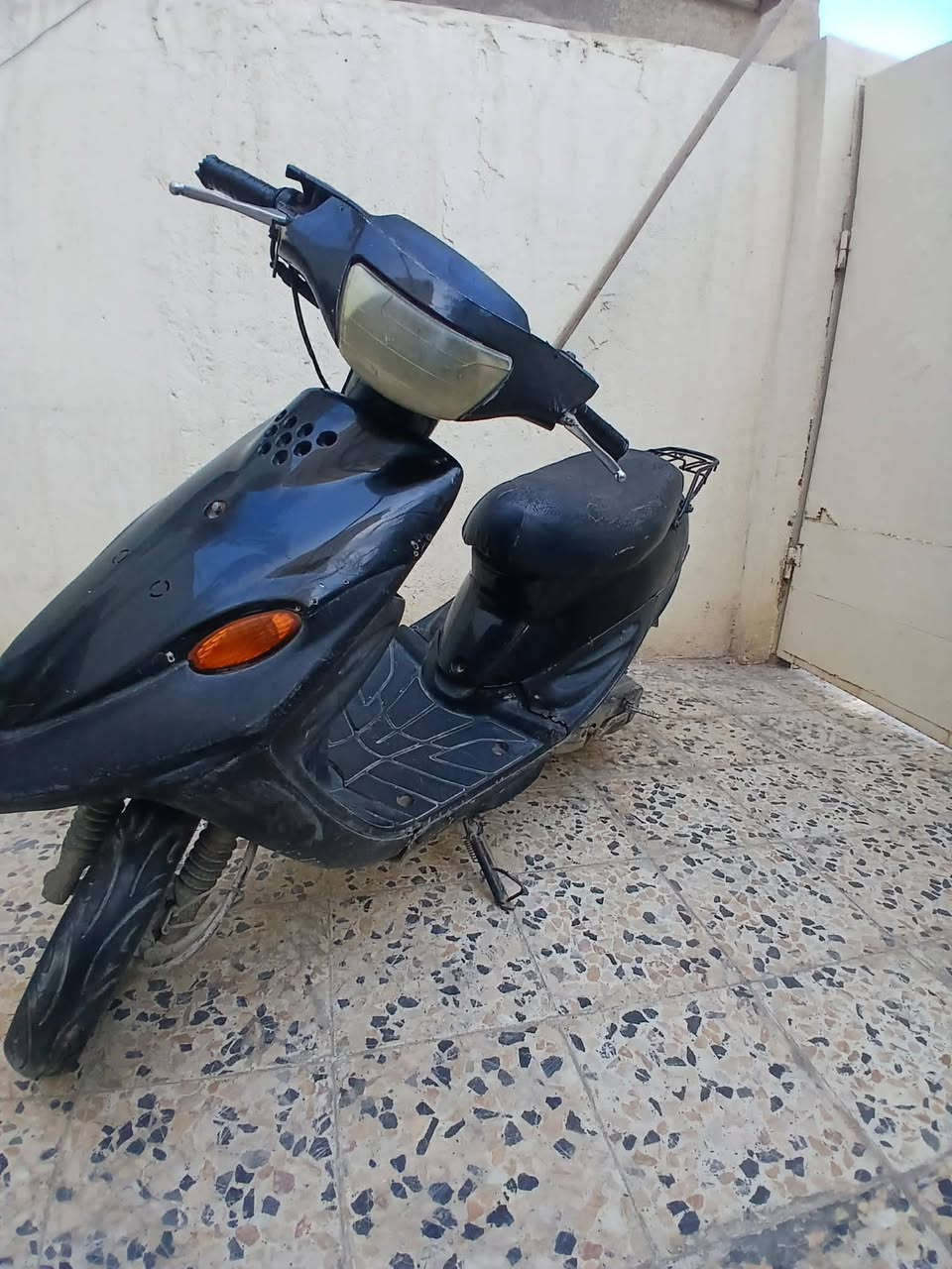 السلام عليكم 9زروف ياماهة مفتوحة مرة  أوراق كاملة الكهرباءيات كلهة شغالة سلف  هندر رايدهة 275وبيهة مجال.        
عمارة


**إذا كنت صاحب هذا الإعلان وتريد حذفه لأي سبب، رجاءا أرسل رسالة إلى الدعم الفني**