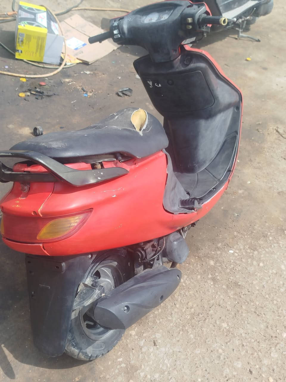 السلام عليكم دراجه للبيع الدراجه نظيفه كهرباتك كلها شغاله السعر 300 بيها مجال مكان ديوانه قضاء الشاميه ***********
