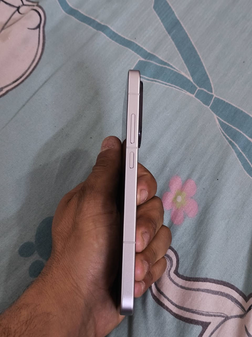 بوكو f7 ذاكرة 512 غراضه كامله
السعر 460 الف 
المكان بغداد مدينة الصدر


**إذا كنت صاحب هذا الإعلان وتريد حذفه لأي سبب، رجاءا أرسل رسالة إلى الدعم الفني**