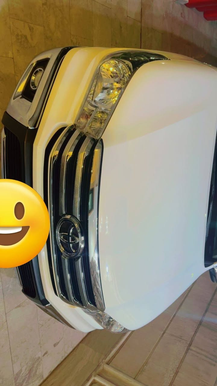سلام عليكم 
هايلوكس ساز 
موديل 2025 
محرك سعه 2700 
مكفوله من الدعاميه للدعاميه
ماشيه 15800 km
السعر 31000$ وبيه محال بسيط 
للستفسار اتصل 0770861022


**إذا كنت صاحب هذا الإعلان وتريد حذفه لأي سبب، رجاءا أرسل رسالة إلى الدعم الفني**