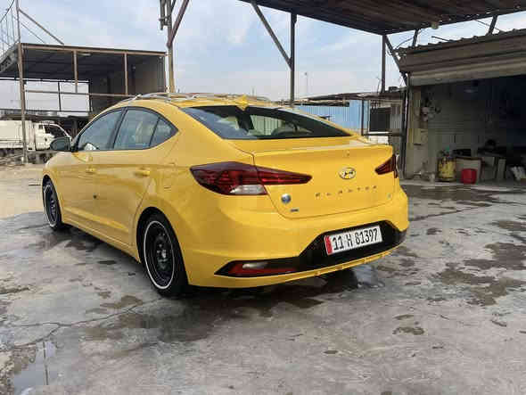 السلام عليكم الانتره ٢٠٢٠ وارد امريكي سياره بدون حادث دعاميه فقط بدون تبديل مكفوله كفاله عامة كير ايتي ماشيه ٩٠ سياره بيهة تحويره ١٤ تاخذ كامل سيبايه هورنات تايرات القديمه موجودات هنه ولويالة السعر ١٦٠ مكان بغداد الزعفرانية ***********
