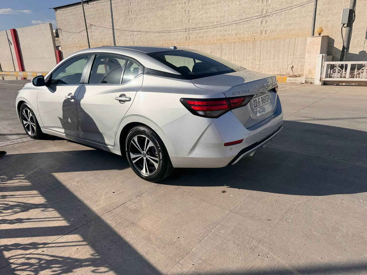 نيسان سنترا sv 2022 
وارد كندي 
ضرر صور الحادث موجود بسيط
بجم كبس 
ماشيه 44،000 ميل 
تبريد ثلج 
رقم جديد سنويه جديده لغاية 2029
سياره بدون مصرف

مكان السيارة كركوك

للتواصل *********** كركوك, العراق
