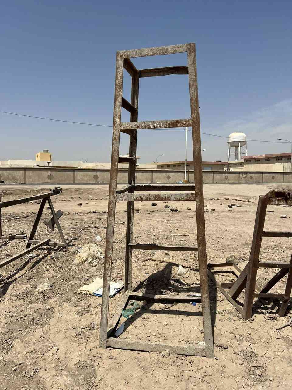 برج متر ونص عدد 3
برج مترين عدد  1

كلهن ب100قفل

للتواصل
***********
