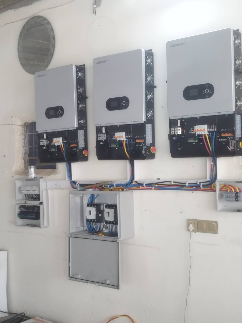 عروض الطاقه
10 نهاري 6 ليلي   سعر 2100 مليونين ومية 
16 نهاري 16 ليلي سعر 3190. ثلاثه ميلون  وميه وتسعين 
23 نهاري  18 ليلي سعر  3220  ثلاثه مليون ومئتين وعشرون 
30 نهاري و 30 ليلي. سعر 5850 خمسة مليون و ثمنميه وخمسين 
 الزراعي 40 حصان. 14500 اربععطش مليون ونص 
🟢كافه الضمانات متوفره.  مع صيانه مجانيه. ☺️ 
سارع بالحجز 

***********/***********  
احمد الملح
