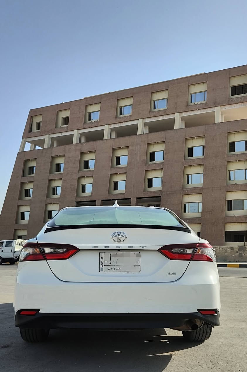 كامري موديل 2021 
وارد أمريكي داخله تقرير أمطار تعمل وتسير السيارة كفاله عامه من كلشي 
بيها بس تعمير بسيط صار هنا بالعراق موضح بالصور 
ماشيه  105 الف ميل
رقم ذي قار معوقين
السيارة نظيفة وجديدة من كل النواحي 
السعر خاص

كلشي موضح 
مكان السيارة ناصرية
شراي تواصل ع الرقم  فقط ***********
