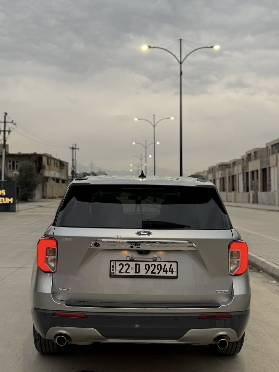 السلام  عليكم ورحمة الله وبركاته 

‏‎‏‎       ——— لـلـبـيع  ———

‏‎‏‎فورد اكسبلورر       —  Ford Explorer

‏‎‏‎وراد أمريكي.     —  بدون ايرباك 

‏‎‏‎الموديل           — 2023

فئة.                 — XLT /4WD 

حجم المكينه   — V4/2300T

‏‎‏‎اللون               — فضي  

‏‎‏‎المسافه المقطوعه — 42.000 

‏‎‏‎حاله السياره. — صبغ الجاملغ الخلفي + قبغ مبدل بلادي  

‏‎‏‎المواصفات 
‏‎‏‎- بصمة تشغيل 
‏‎‏‎- بصمة أبواب 
‏‎‏‎-تشغيل عن بعد 
‏‎‏‎-ترحيب عند الاقتراب 
‏‎‏‎-كشنات جلد 
‏‎‏‎- رادار جانبي 
‏‎‏‎-رادار امامي 
‏‎- رادار خلفي 
‏‎‏‎- شاشه كبيره تدعم نظام الأبل كار باي ونظام الاندرويد 
‏‎-تدفئة ستيرن 
‏‎-گير ماوس 
‏‎-دبل اكسل 
‏‎-اوتو هولد 
‏‎-اوتو ستوب 
‏‎-هندبريك بصمه 
‏‎-٧وضعيات قياده 
‏‎‏‎-كشنات تدفئة 
‏‎‏‎- ستيرن بحركه كهربائيه 
‏‎‏‎- تبريد مركزي 
‏‎‏‎- بگ لايت LED 
‏‎-صندوق كهربائي 
‏‎-كشنات VIP ( منفصل )
‏‎‏‎- كود باب 
‏‎‏‎-كرسي السايق والراكب بحركه كهربائيه
‏‎‏‎-تحكم ستيرن جهتين 
‏‎‏‎-تحديد سرعه 
‏‎‏‎-مانع انزلاق 
‏‎‏‎-ليد نهاري
‏‎‏‎-كامره خلفيه دواره 
‏‎‏‎باقي المواصفات المعروفه 

‏‎‏‎السعر            — اكتب تم ويوصلك السعر مباشر 

‏‎‏‎رقم السياره    — أربيل  

‏‎‏‎موقع  السياره — السليمانية 

‏‎‏‎للأستفسار.     — *********** - ***********
