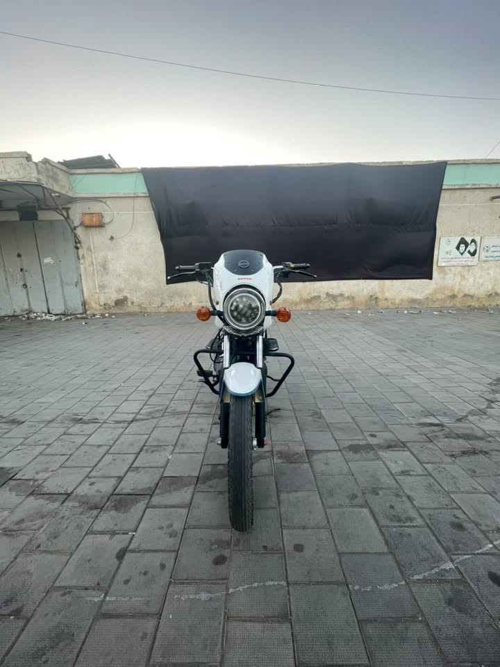 دايوانـ كلاسك 25 رقم و سنويه اربيل تحويل ثاني يوم 
دهن امزويل كل 15 يوم شلعه و معدل الدراجه على ايدي 
كل نقص ما بيها 
 2400 و بيها مجال 
بغداد مدينه الصدر
‏‭***********‬

