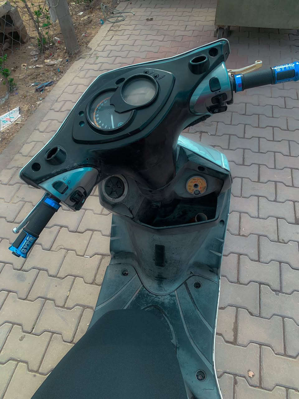 السلام عليكم سكنس فحل كابريتر
درجة بلادية بيه كلجات رياضي تخم تاير بيه جديد 
السعر 600 مجاله حك الجيه 
مكاني بغداد جسر ديالى القديم 
هاذة رقمي ‭٠٧٧٣ ٩٥٣ ٦٦١٨‬ 
متواجد ع الخاص ❤️
