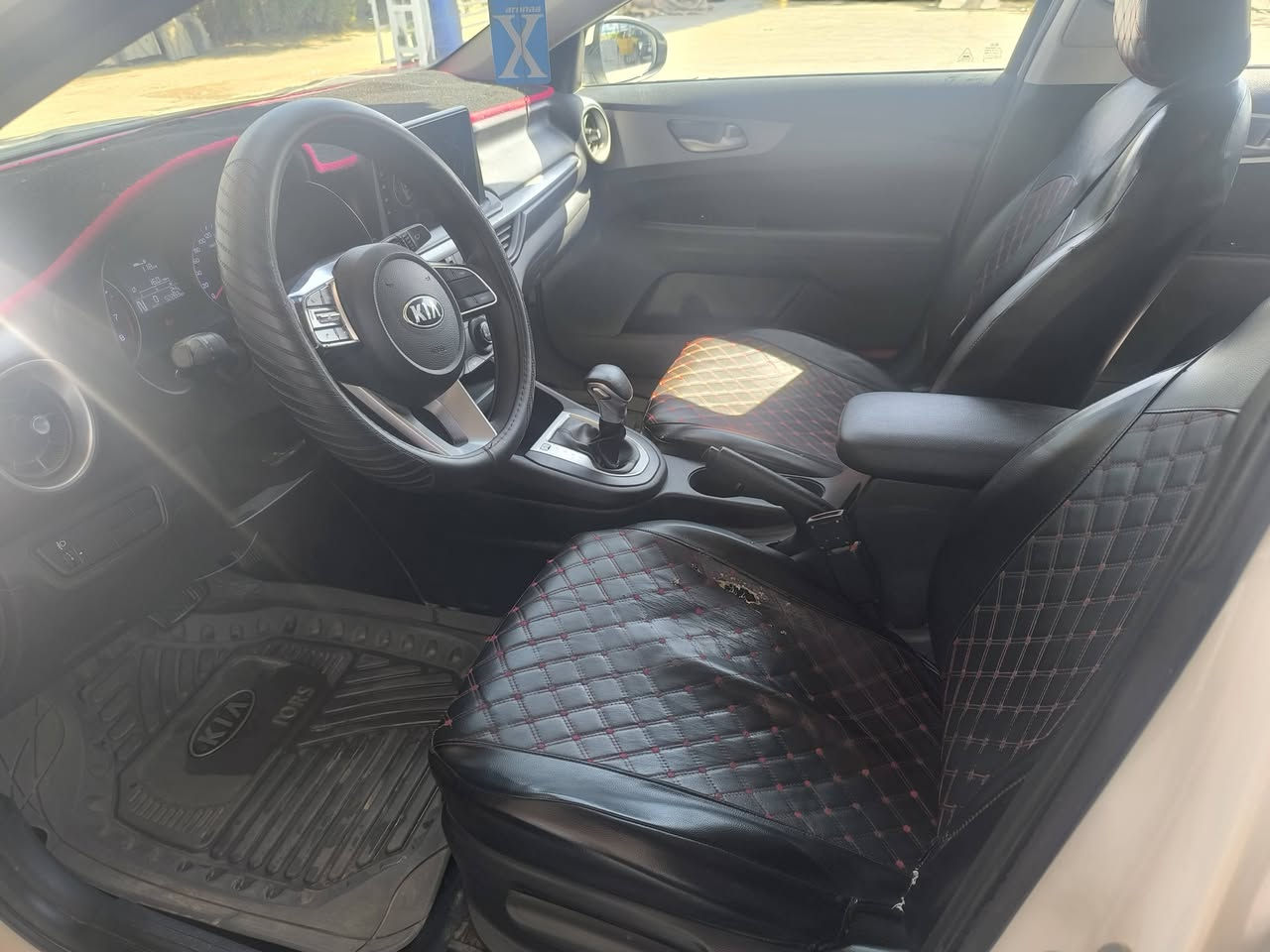 2020
ماشيه 57فقط
بيهه دحجات بسيطه على حالهه ما مصلحه 
***********
مكاني الديوانية مركز المدينه
