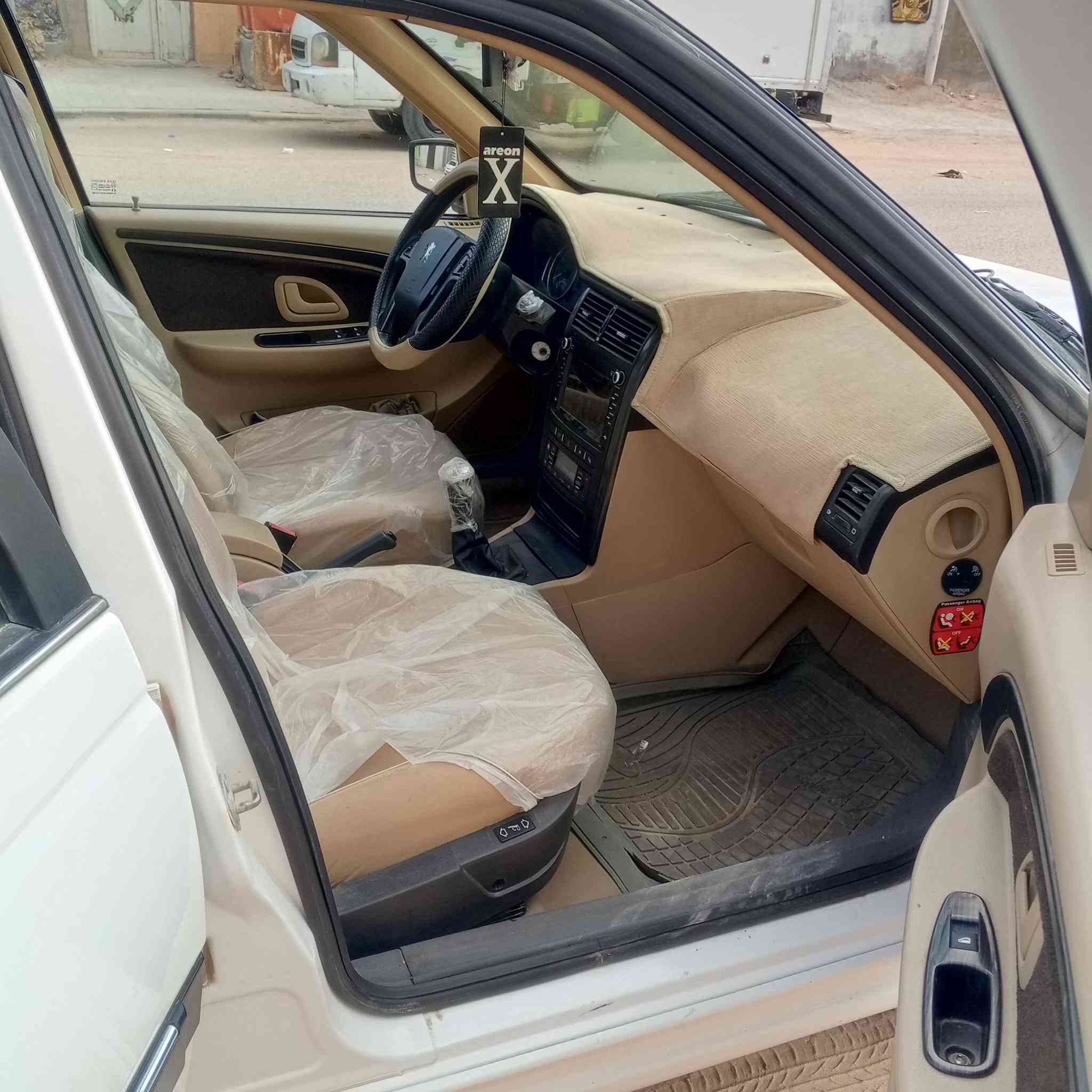 سلام عليكم سيارة بيجو بارص مديل 2024 للبيع

كفالة عامة 

ماشية37الف

بسمي تحويل ثاني يوم

مكاني نجف الاشرف

هزة جديد 2026 

السعر 78وبيها مجال 
***********
