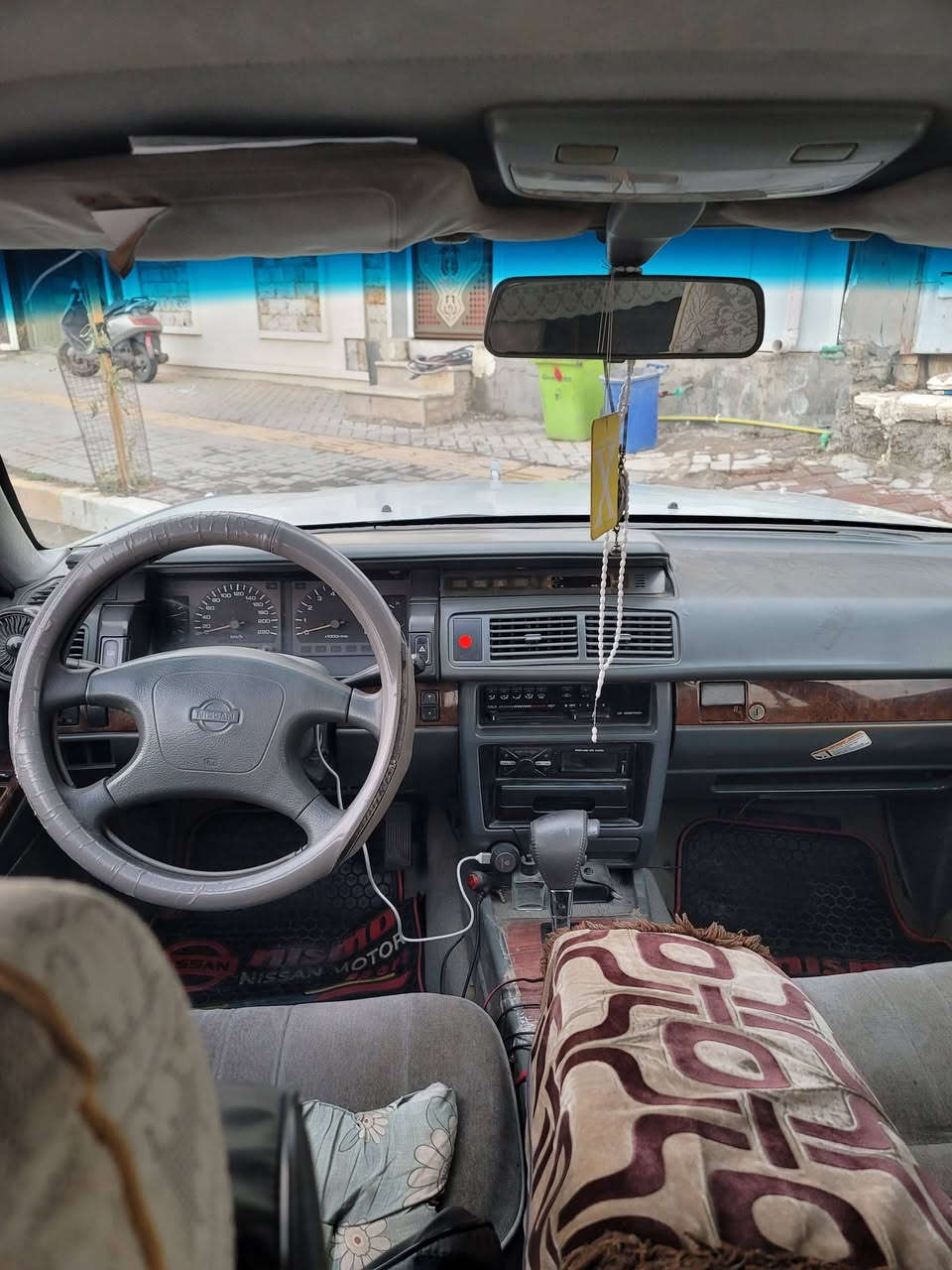 السلام عليكم للبيع فقط نيسان سدرك موديل ٢٠٠١ مسجلة ٩٧ بأسمي رقم ديالى محرك في في تي وكَير خير من الله تبريد تدفئة زوج تاير امامي جديد اقل الشهرين والخلفيات %٨٠ السعر ٥٥ ورقة بيها مجال بسيط موبايل *********** بيه واتساب غير متواجد على الفيس
