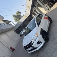 ميتسوبشي ميراج موديل 24 وارد امريكي لون مميز ( تو كلر )  حادث بسيط موض...