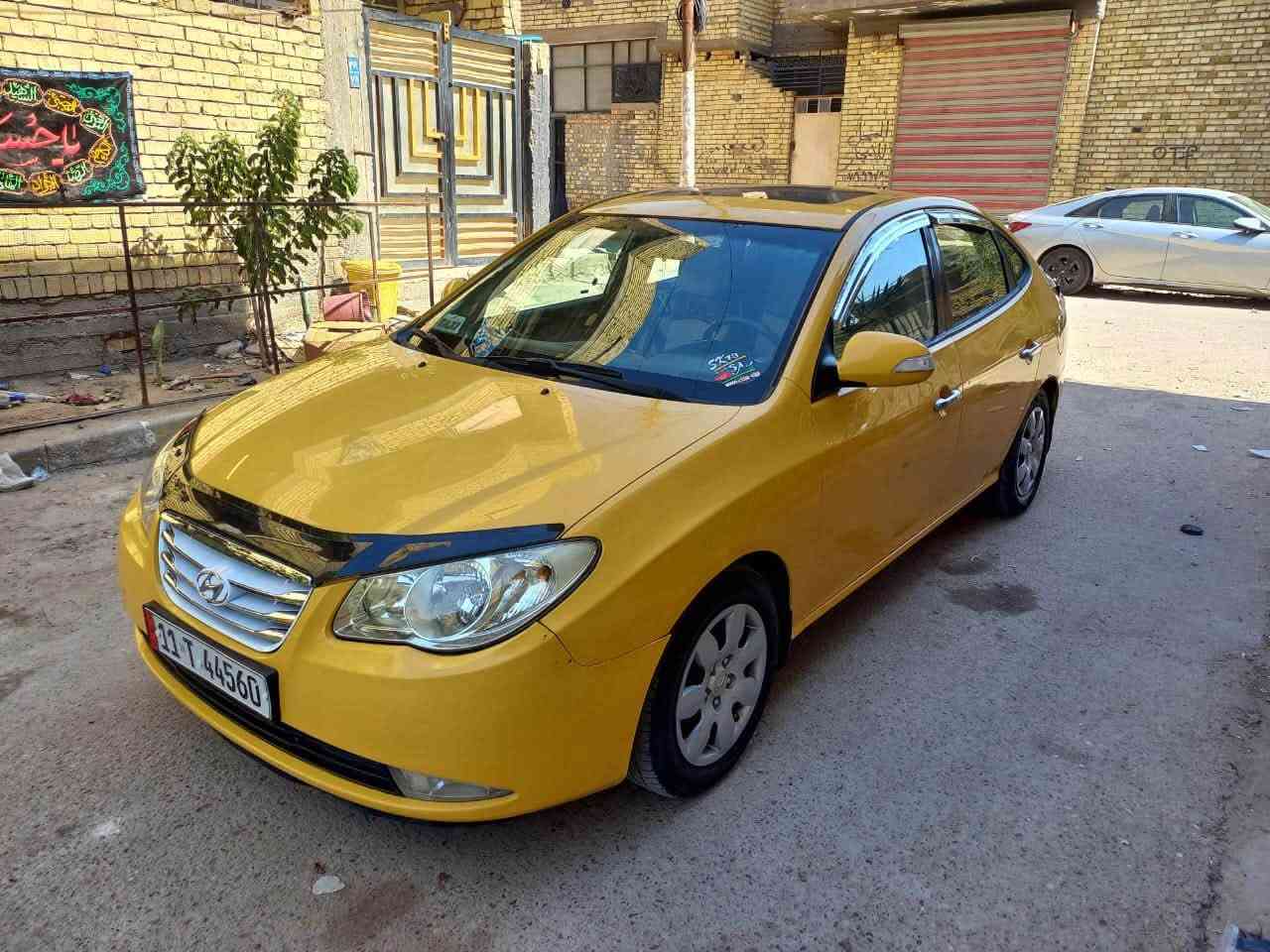السلام عليكم
النترا  ٢٠١١ 
للبيع شرط التحويل 
سياره جديده 
تخم تايري 
اشاير بلمري 
سلايد روف (فتحه سقف)
سياره مصفره هيئه وغرامام شرط التحويل 
سياره مال جناي حلوه 
غرفته جديده 
تدفئه تبرريد صلج 
مكينه كير مكفولات بجيس  
سياره احلىً من الصور 
السعر ١٠٨ وبيه مجال 
غير متواجد ع الفيس الاتصال ع الرقم 
***********
