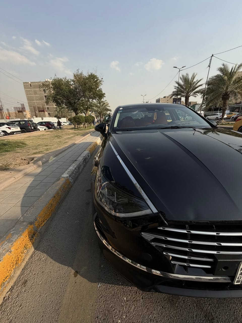 سوناتا هايبر 21 بدون قطعه صبغ الدعاميه راجعه نفسها
تشغيل ع بعد بصمه 
تدفئه مقاعد اماميه كشنات كهربائي 
رادات جانبيه
حساس اصطدام 
الممشى 67الف km حقيقي 

السعر 164$ بي مجال 

***********
