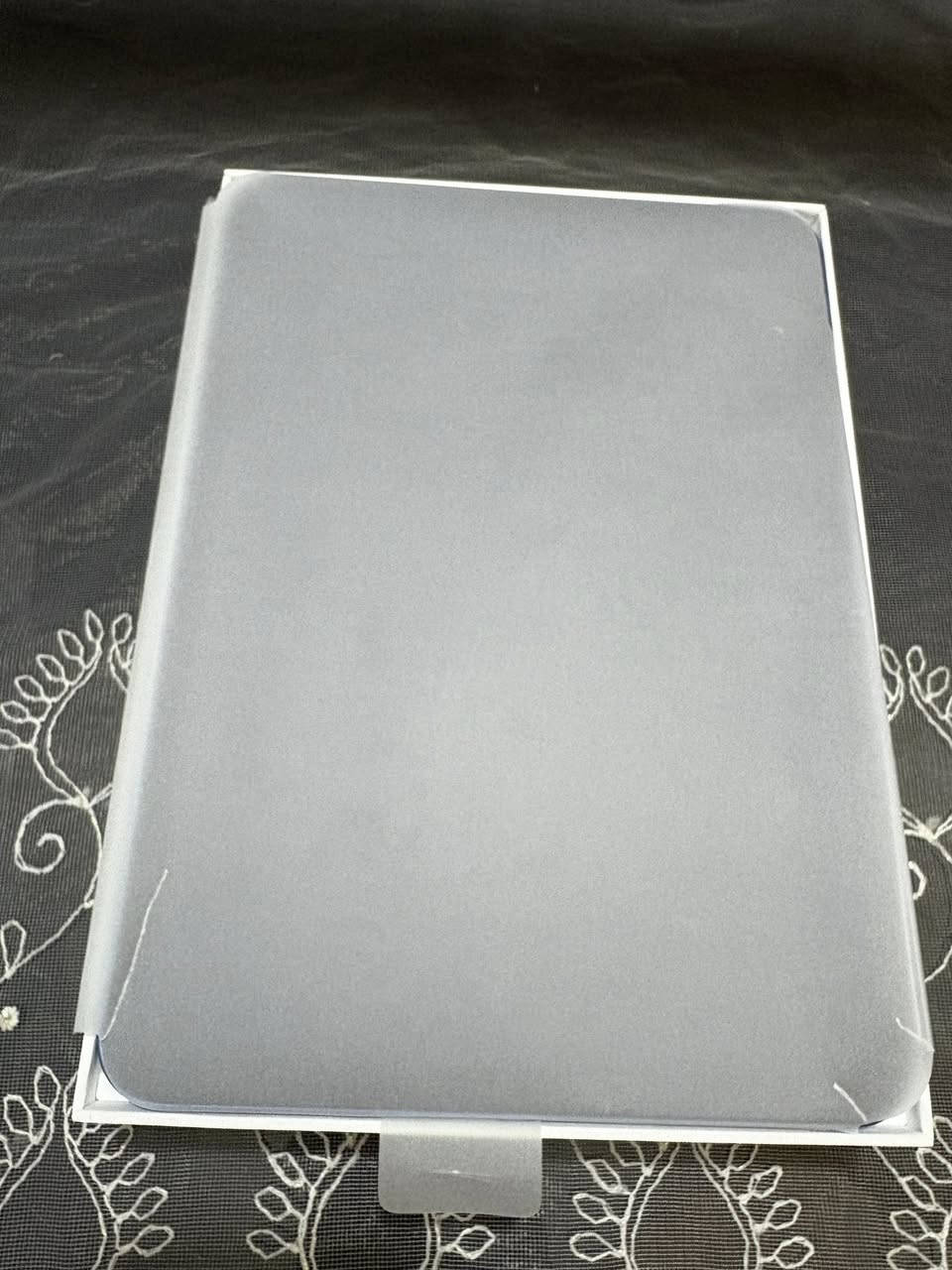 السلام عليكم اخوتي
ايباد 11 A16 
بطارية 100%
عدد الدورات(0)
لون ازرق 
بصمة اصبع 
ذاكرة 128
ضمان شركة آبل لمدة (سنة)
الكبيل والشاحن غير مستخدمات أصلاً
لزكة شاشة جديدة (برايفت)

الايباد شوفت عينكم جديد بمعنى الكلمة
تجي تفحص الايباد وتأخذه وتتوكل 
سعر الجديد(510) والأسعار دتصاعد ايضاً
⬇️
السعر 460 قفل 🔐
او مراوس بحسب القناعه
مكاني بغداد العامرية 
واتساب ***********
