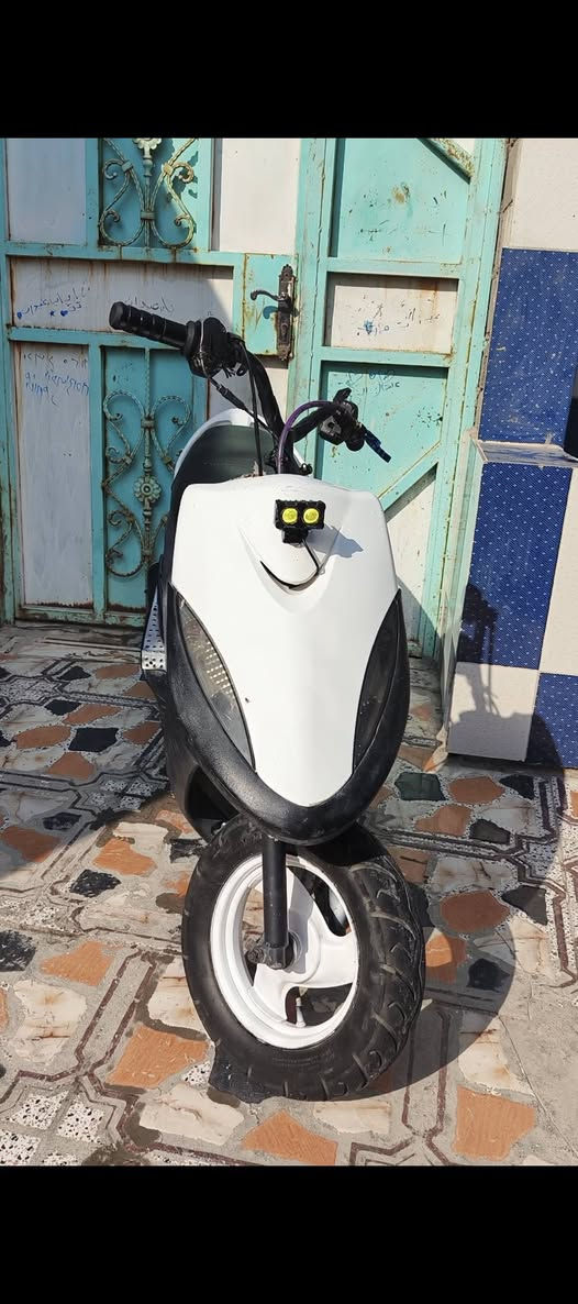 ماكس عدله للبيع شقاله هندر سلف يردله شخاط بوشه ابلاديه مفتوحه مره وحده ولفات مكينه ناعمه خرسه كلج خلفي رياضي وكلج امامي رياضي لسعر450بيه مجال قليل حك لجيه لمو شراي لا يتعبني كبل حضر 
***********
راسلني وتساب اتصال ما رد
