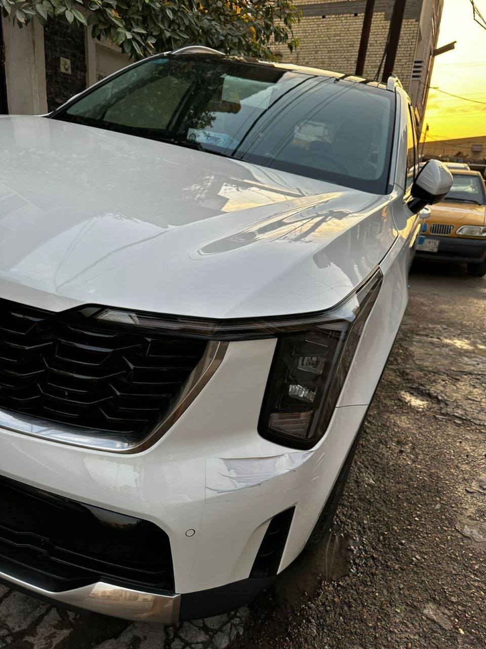 سيارة سورنتو ٢٠٢٤ بغداد خليجية ضمان الشركة الدولية٥ سنوات ماشية ١١
المواصفات 
بانوراما 
بصمة 
تشغيل عن بعد 
صندوك كهرباء 
حساس فتح واغلاق  الصندوك بدون بصمة 
ليد امامي خلفي
دشبول ليد جميع الالوان
مود درايف 
تبريد مناخ منفصل 
شاشة متصلة متغيرة الالوان   
حساس امامي خلفي 
كشنات كهرباء امامي خلفي 
چام اوتو اربع أبواب + حساس فتح وأغلاق الچام بالبصمة 
مري شفط 
ترحيب بالابواب عند الاقتراب 
تغليف الدعامية الامامية+الخلفية افلام حماية ppf 
السيارة زيرو حيل جديدة وبالعافية ع الياخذها 
الرقم 
***********
