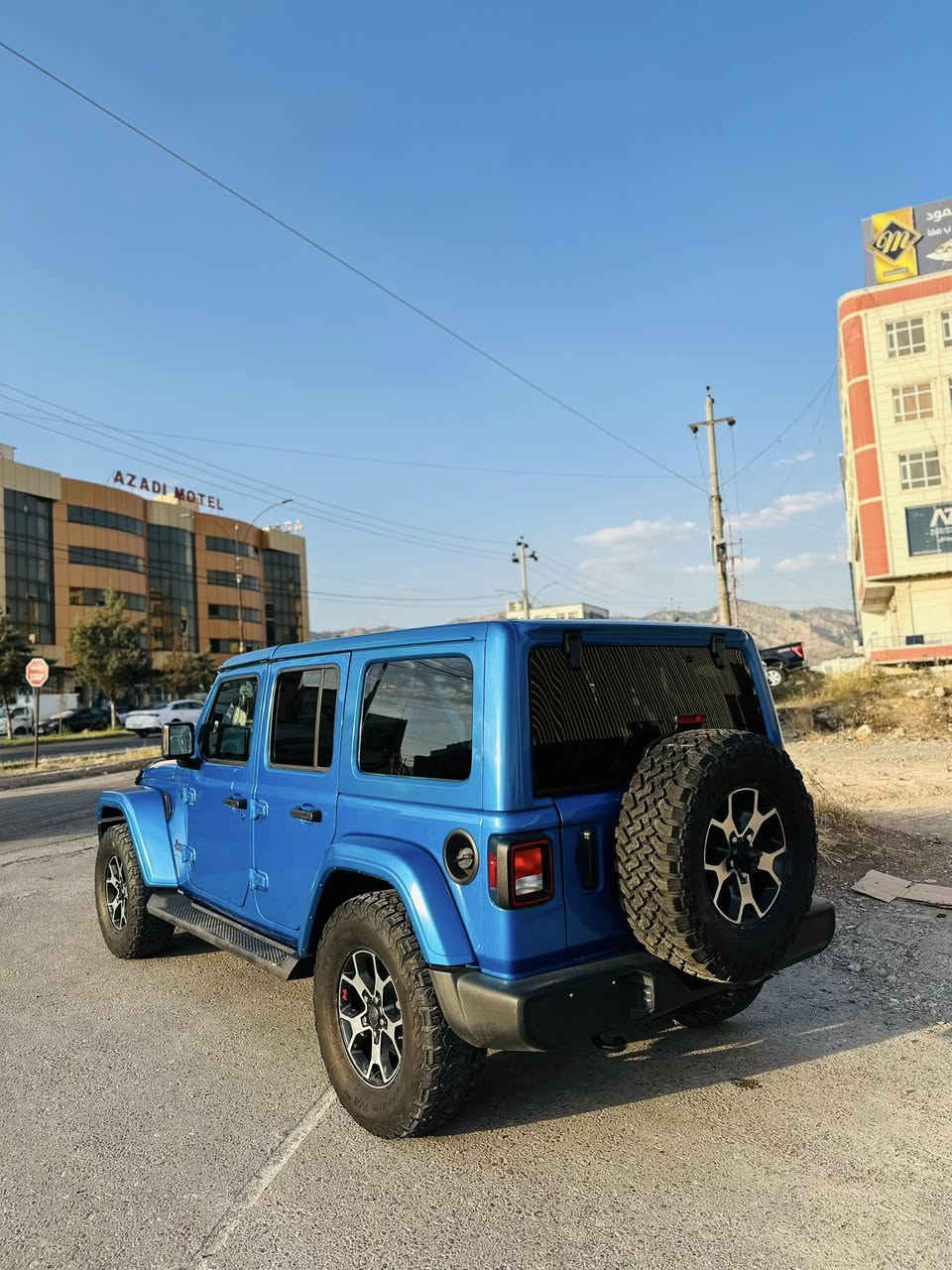 السلام عليكم 
Jeep wengler 
موديل 2024
كوشن هيتر
ستيرن هيتر
رادار امامي 
ماشي ٢٦الف
ارباك بس ستيرن سستم
گدام ورا كبس 
بابين مبدل شركة 
دوسة مصبوغ
سعر 240
مكان عقرة (ئاكرئ)
محرت v4 توربو
***********
