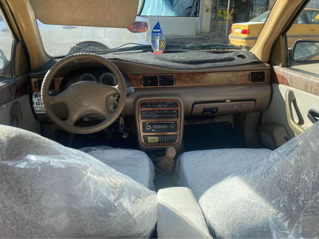 سمند 2011 ناطق مشروع وطني سنويه ساقطهً شهر 
بيها بطاقه بنزين  نقابه صفر شرط تحويل و وكاله  

*********** كركوك, العراق
