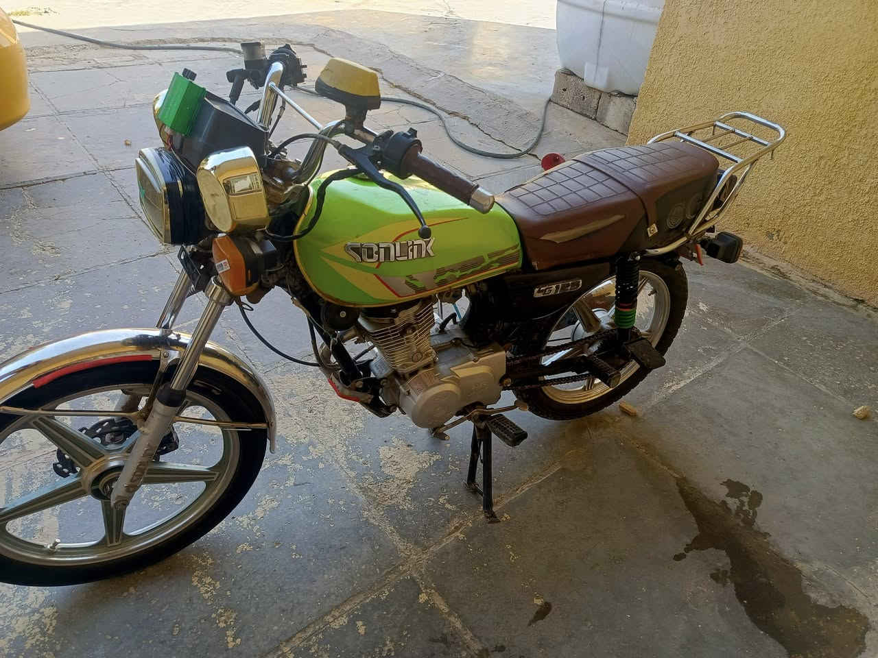 دراجه تايكر موديل 23 وراق صولي سعر 450 وبيهه مجال العنوان بغداد تقاطع النهروان مشروع 9 نيسان رقم الهاتف ***********
