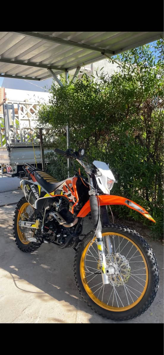 Kawiar supar safare 
2025
250cc
بەناوی خوای گەورەو میهرەبان سڵاو ریزم هەیە
بۆ فرۆشتن گۆرینەوەش دەکەم بە شتێک بەدڵم بێت لەگەڵ رێزم تکایە موشتەرینی بیزارم مەکە ماتۆرەکە زۆر خاوینە و جوانە زۆر بەقوەتە مەکینەی کەپسە شوێن کەسنەزان نرخی ٦٨٠$مەجالێکی برایانە أربيل, العراق


**إذا كنت صاحب هذا الإعلان وتريد حذفه لأي سبب، رجاءا أرسل رسالة إلى الدعم الفني**