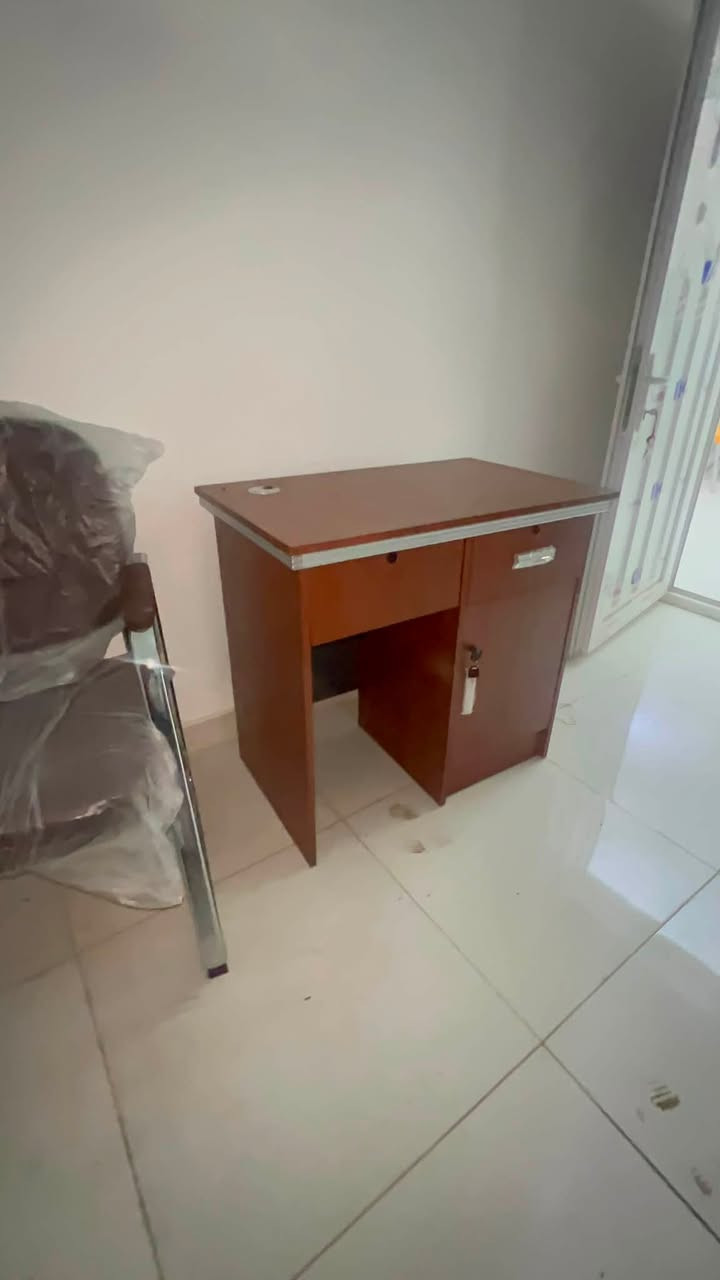 ميز مع كرسي جديدات غير مستخدمات نهائيا للبيع بسعر مناسب جدا 120  للراغبين بالشراء التواصل معنا


**إذا كنت صاحب هذا الإعلان وتريد حذفه لأي سبب، رجاءا أرسل رسالة إلى الدعم الفني**