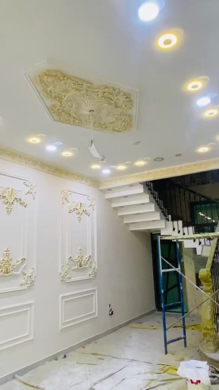 السلام عليكم ورمضان كريم علينا وعليكم 
كادر عباس النقاش كافة أنواع الديكورات 
والصباغ الاستفسار ***********
