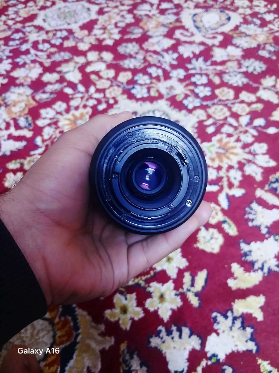 سلام عليكم
زوم رياضي نيكون للبيع. أو مراوس  70_300 
سعر ١٢٥ وبيه مجال  
توصيل موجود 
مكاني بغداد.       ***********
