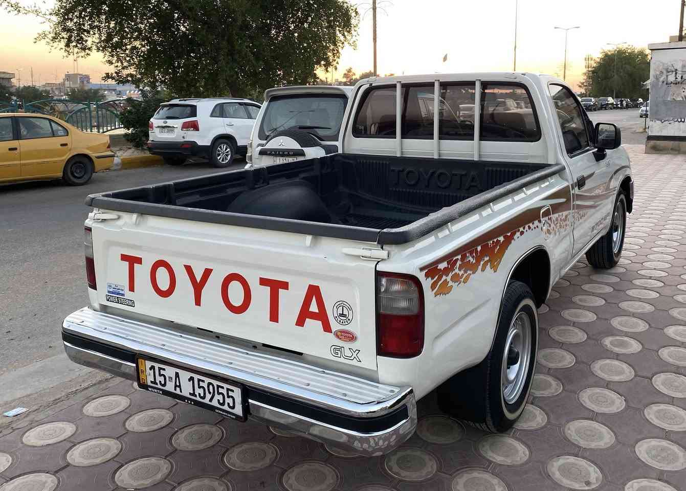 سلام عليكم للبيع بيكم تيوتا جمره تك قماره موديل 2001 رقم انبار بسمي مشروع وطني تحويل مباشر سنويه ورقم جدد سيارة مكفوله من الضربه والتصليح والخياس جديده جداًً مال جناي محرك 2700 كير محرك جدد باور ستيرن تبريد شرط ثلاج حداديه جديده تخم تاير جديد داخل احمر دبل جكمجه سعر 108 وبيها مجال مكاني كربلاء 
***********
***********
