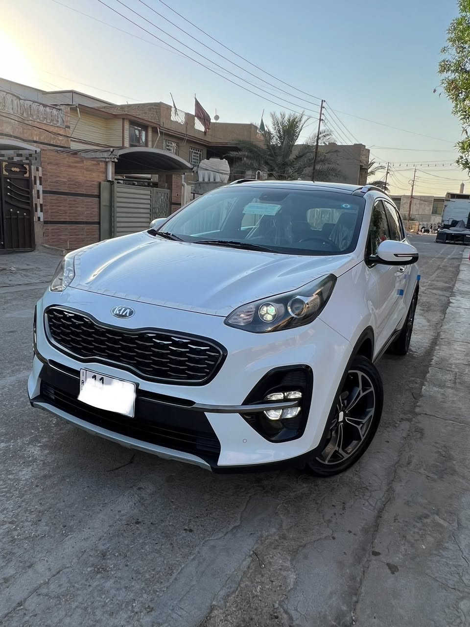 السلام عليكم
سبورتج 2021 خليجي جي تي لاين مال شركه الدوليه العراقيه 
سياره بوضع الشركه زيرو بعدهه ماشيه 24 حقيقي وشرط الفحص مكفوله كفاله من الصبغ والبارد والشخوط وعل شرط
حته الدعاميات مابيهن صبغ كفاله سياره بوضع الزيرو لزكات. شركه وفابلون شركه شرط اصلي بعده بيهه شرط تيب السود مال ترايش بعده بيهه نايلون شركه بعده بيهه ولبصمه لاخ بعده مامستعمله سبير ولعده بعدهن جدد صدر امامي وخلفي بوضع الشركه سياره حيل جديد بعد احله من الصور مكينه وكير بوضع الشركه ترايهه زيرو شرط سياره لوك مواصفات الفول الفول جيتي لاين اعله فئه بل سبورتج 
بانوراما طكتين
كشنات جلد لونين 
دبل كشن كهرباء 2
ستيرن جيتي نص 
جنطه كهرباء 
تشغيل عن بعد
بصمه تشغيل 
بصمه ابواب 
تبريد قطعتين
محرك 2000 دوش 
سايد بريك بصمه 
لايت متحرك
ترحيب ابواب 
جنطه ذكيه فتح عند الاقتراب
شفتات ستيرن
بلوجكتر رباعي
لد نهاري 
بكلايت لد ايل ايدي
تبريد بيانو 
اريل انفيكشن 
شاحن واير لس 
3انضمام قياده عادي
وسبورت ونورمان
دبل تحكم ستيرن
ايكو اقتصاد بانزين
حساس امامي 
وخلفي وجانبي
كامره خلفي دوراه 
سياره فول الفول اعله فئه جيتي لاين رقم بغداد دولي جديد
هزه وسنويه جديده بسمي اتصال *********** مكاني بغداد
