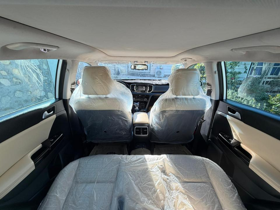 للبيع فقط سبورتج 2016 1/1 gt line
خليجي استيراد خاص 

-محرك 2400 دبل صالنصة
- فور ويل awd 
-حساس امامي خلفي
-رادار جانبي
-زراك لايت
لايت تفاعلي يتحرك مع الستيرن 
- زراعة عدسات ضمان ٣ سنوات 300$
- كشنات جلد اصلي gtline زلغ مابيهن
- ⁠الامامي تدفئة تبريد 
- ⁠كشنات خلفية تدفئة
- ⁠بنورامة  
- ⁠دبل بصمة
- ⁠ترحيب اضائة جانبية عند الاقتراب
- ⁠جنطة كهرباء (اوتو) فتح عند الاقتراب 
- ⁠مري كهرباء 
- ⁠ستيرن D رياضي 
- ⁠شفتات ستيرن 
- ⁠مراية وسطية اوتو (تعتيم ذاتي)
- ⁠جام خلفي اخضر بلادي 
- ⁠تحكمات ستيرن جهتين 
- ⁠كروز قفل سرعة 
- ⁠ اوامر صوتيه 
- ⁠انضمة قيادة (sport,normal,eco) 
- ⁠اوتو هولد auto hold
- ⁠مانع انزلاع esc
- ⁠مانع فقدان الجر tcs 
- ⁠مانع انحدار  hac
- ⁠مانع تصادم 
- ⁠نزول منحدرات dbc
- ⁠شحن وايرلس 
- ⁠سماعات jbl اصلية عدد 10 سماعات 
- ⁠شاشة جبيرة لمس 
- ⁠قطعتين تبريد
- ⁠ثلاجة داخل الحصان
- ⁠تخم تاير جديد 
- ⁠5ويل كب حجم 19
- ⁠باتري جديد
- ⁠ادامة كاملة لكل منضومة الاحتراق
- ⁠صيانة سيارة كله ب الشركة العامة  
- ⁠الكير والمكينة والتبريد بالكارتون كفالة
- ⁠سيارة جاهزة على اخر حباية
- ⁠رقم بغداد شرط التحويل
- ⁠ماشية 111 الف كيلو حقيقي والصور تحكم 
- - ⁠سيارة احلى من صور وكلشش جديدة وبعد بيها هواي مواصفات
⁠
❌ ⁠السيارة بيه فقط بارد صغير اقل ال 4 اصابع بقبق الجنطة يم علامة كية ومامبين نهائي
مكاني بابل الحله مركز المدينه 
السعر182 وبيها مجال بسيط 
 
فقط الشراي يتصل ويدلل 
***********
