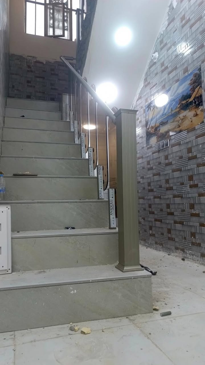 ***********
اتصل على الرقم انسب الاسعار كرسته وعمل ونقل مجانا وشغل الدرجى لاولى تدللون الغوالي واتساب ***********
