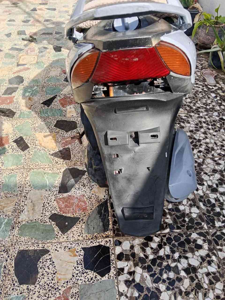 السلام عليكم 
للبيع دراجة ماكس 140 نضيفة وشغالة السعر 160 قفل للتواصل ***********
