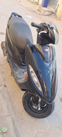 شباب دراجه جي فور للبيع دراجه مال حاويه براغي مامبدل بيه  مقدم دسك  كه...