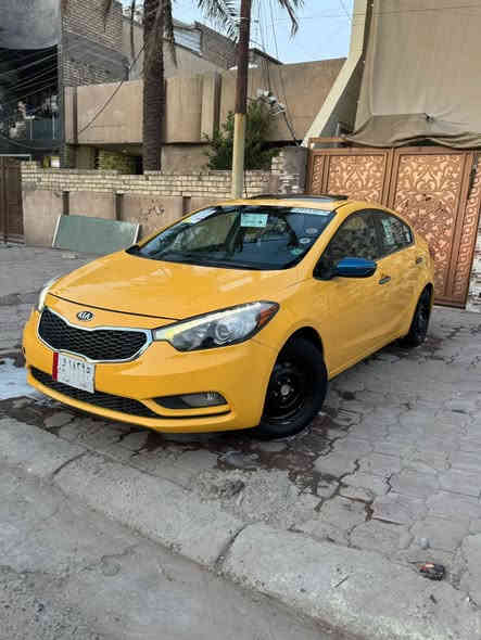 يا الله 
سلام عليكم فورتي للبيع 

وارد امريكي موديل 2014 

فول واحد عله واحد

حادث دعاميه خلفيه ليبل واحد 

مواصفات 

بصمه 
شاشه 
تحكمات 
فتحه سقف 
كشن كهرباء 
كشنات تدفئه تبريد 
ستيرن تدفئه 
مري شفط 
ترحيب 
لد امامي خلفي 

فول لفول حته كشنات لخلفيه تدفئه 
سياره جاهزه مكينه كير تخم تاير صدر كله كفاله 

موقع بغداد 

التصال ***********
