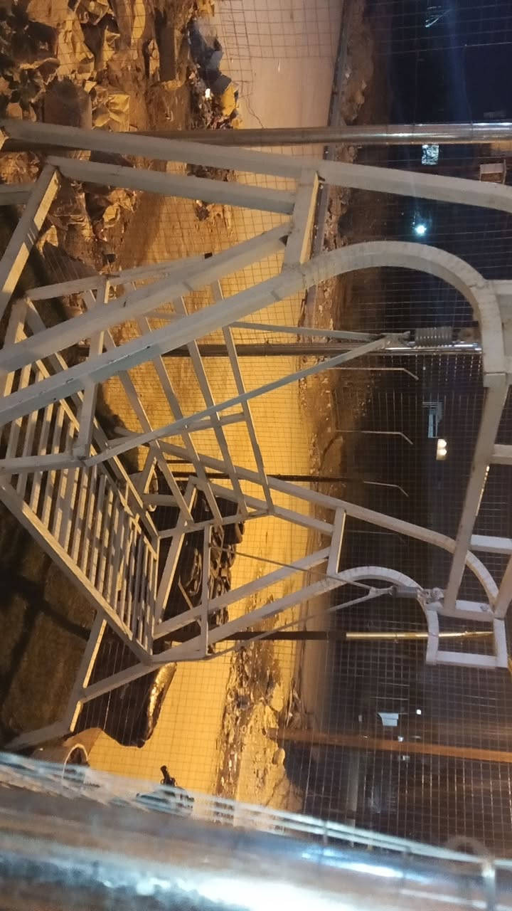 سلام عليكم ديديه للبيع مكان حي سماح قرب بنزيخانه مشاعل سعر 150 جديده كدام العين تواصل معه رقم متواجد ماسنجر ***********
