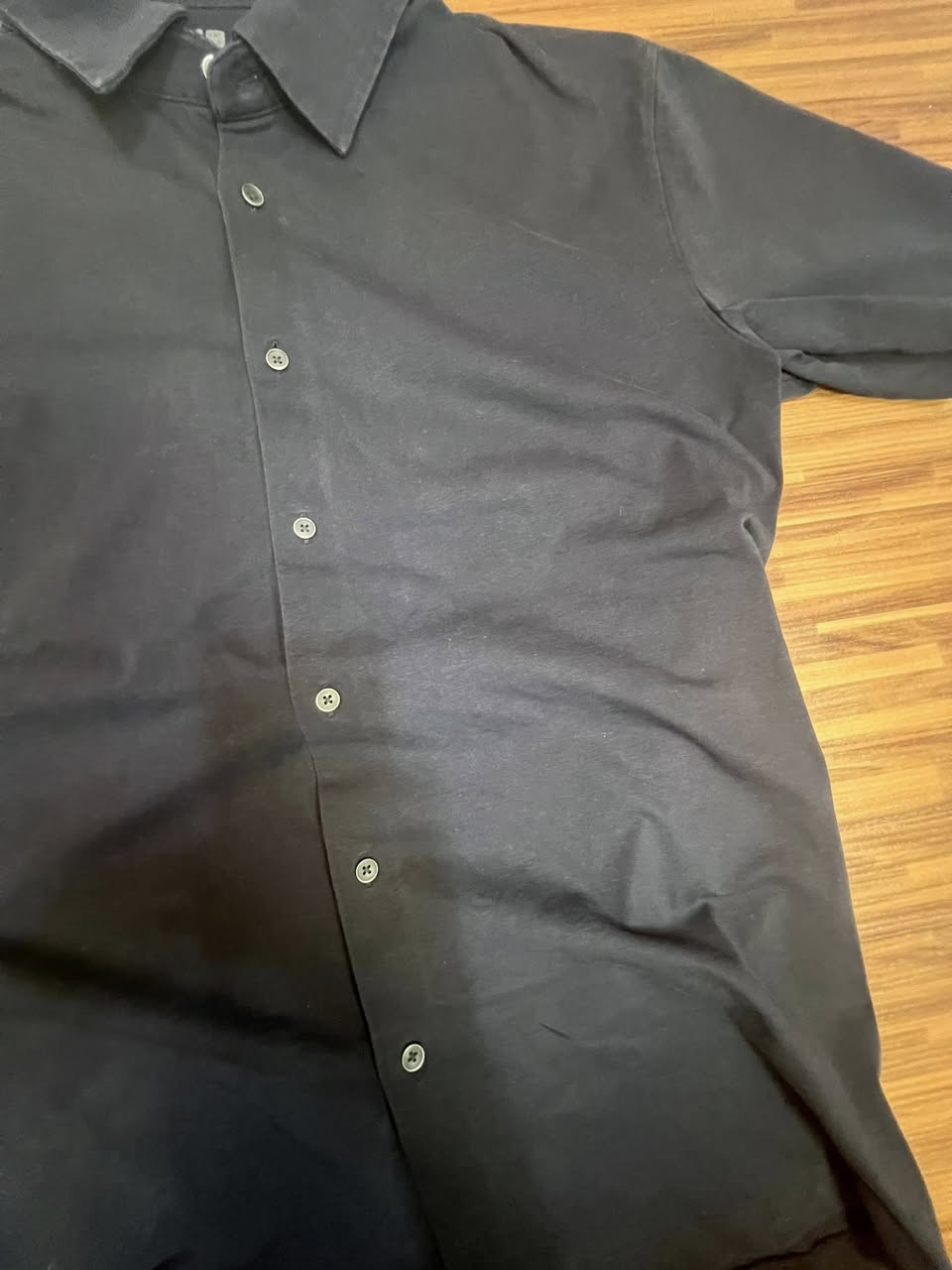 قميص UNIQLO
ماركة ياباني من النوادر
نظافة 💯 
خامة روعة
قياس L عرض الصدر 59سم


**إذا كنت صاحب هذا الإعلان وتريد حذفه لأي سبب، رجاءا أرسل رسالة إلى الدعم الفني**