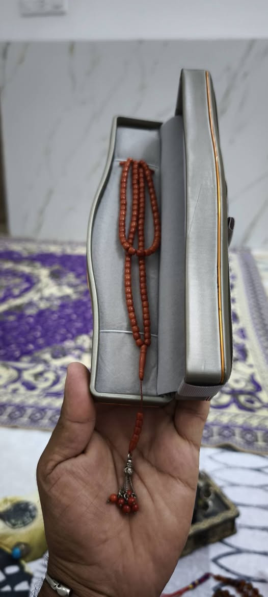 اللهم صل على محمد وآل محمد الطيبين الطاهرين 🕊️
هنا المرجان عنون الاصاله والجمال قطعه انتيكه متحفيه قديمه على الراغبين بالشراء التواصل خاص او اتصال *********** ميثم الساعدي
