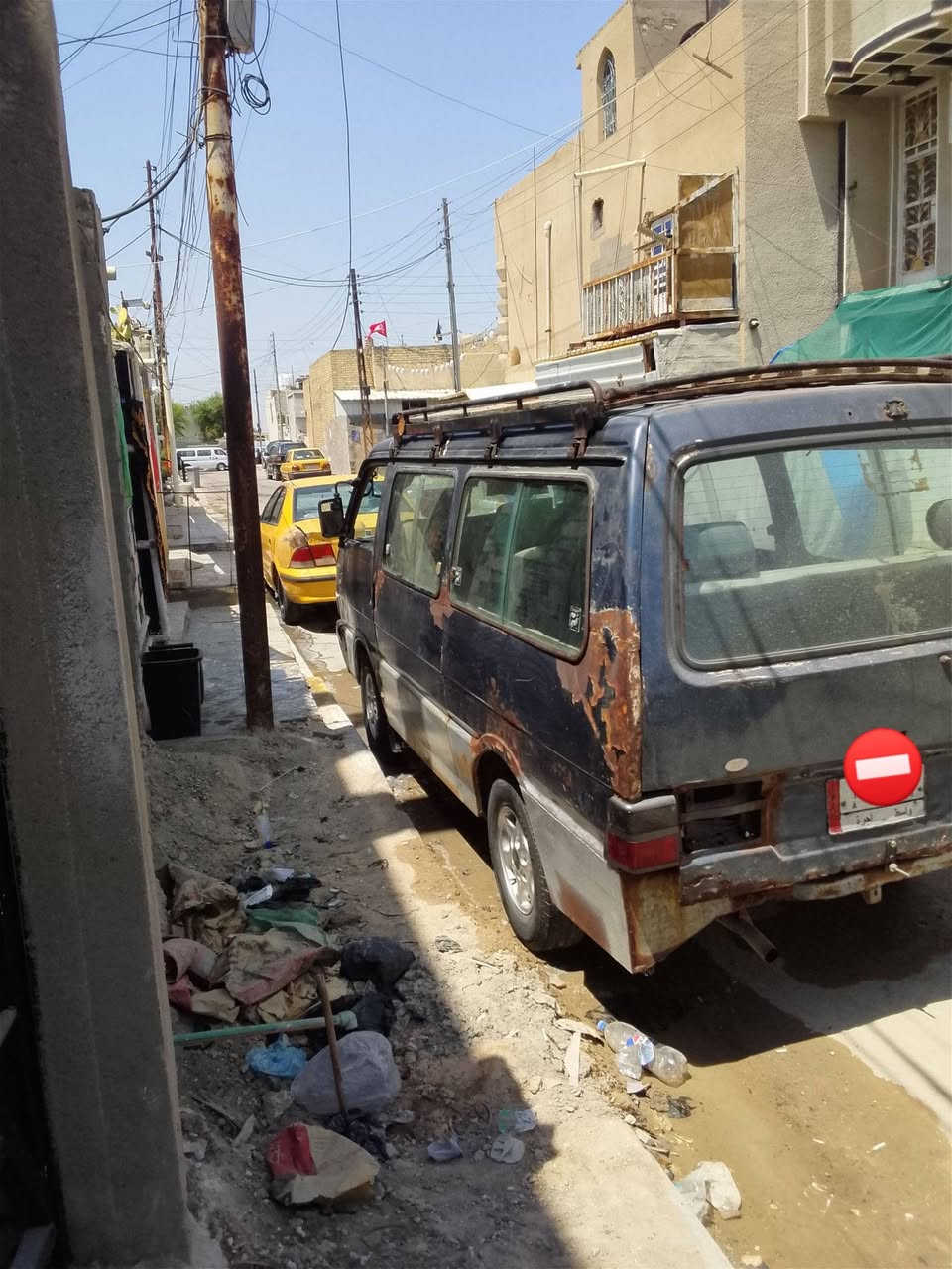 السلام عليكم سياره للبيع موديل 94 سياره جاهزه اي نقص ما بيها اصولي صاحبها موجود ماكينه جير واكسن كله جديد صدر جديد تخم تاير بيها جديد كهربائيات كلها شغاله اي نقص ما بيها دوشمه جديده المكان بغداد الحسينيه مال الراشديه السعر 32 بها مجال بسيط ما متواجد عنك شراي يتصل على هذا الرقم ***********👉
