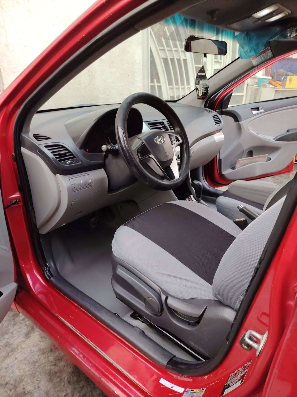 اكسنت ١٢ امريكي ١٦٠٠ GD
رقم بغداد سونويه لل ٢٧
بيه قطع صبغ شرط بدون اي دواخل بدون اي تكم اي دوسات حلوه جدا بدون نقص ماشيه ١٥٠
مكان بابل المسيب للاستفسار *********** وتساب
