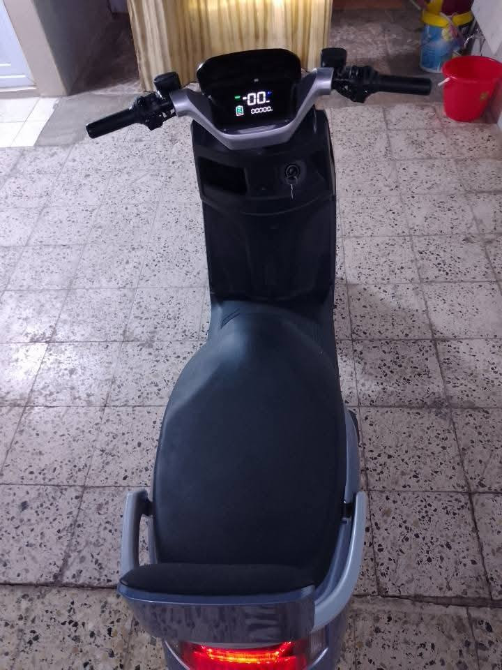 السلام عليكم دراجة شحن للبيع موديل 25
 ست6 بطاريات شرط الفحص 
بعده زيرو نضيفه كلش فول مواصفات للاستفسار  على الرقم *********** 
السعر 700وبيها مجال
